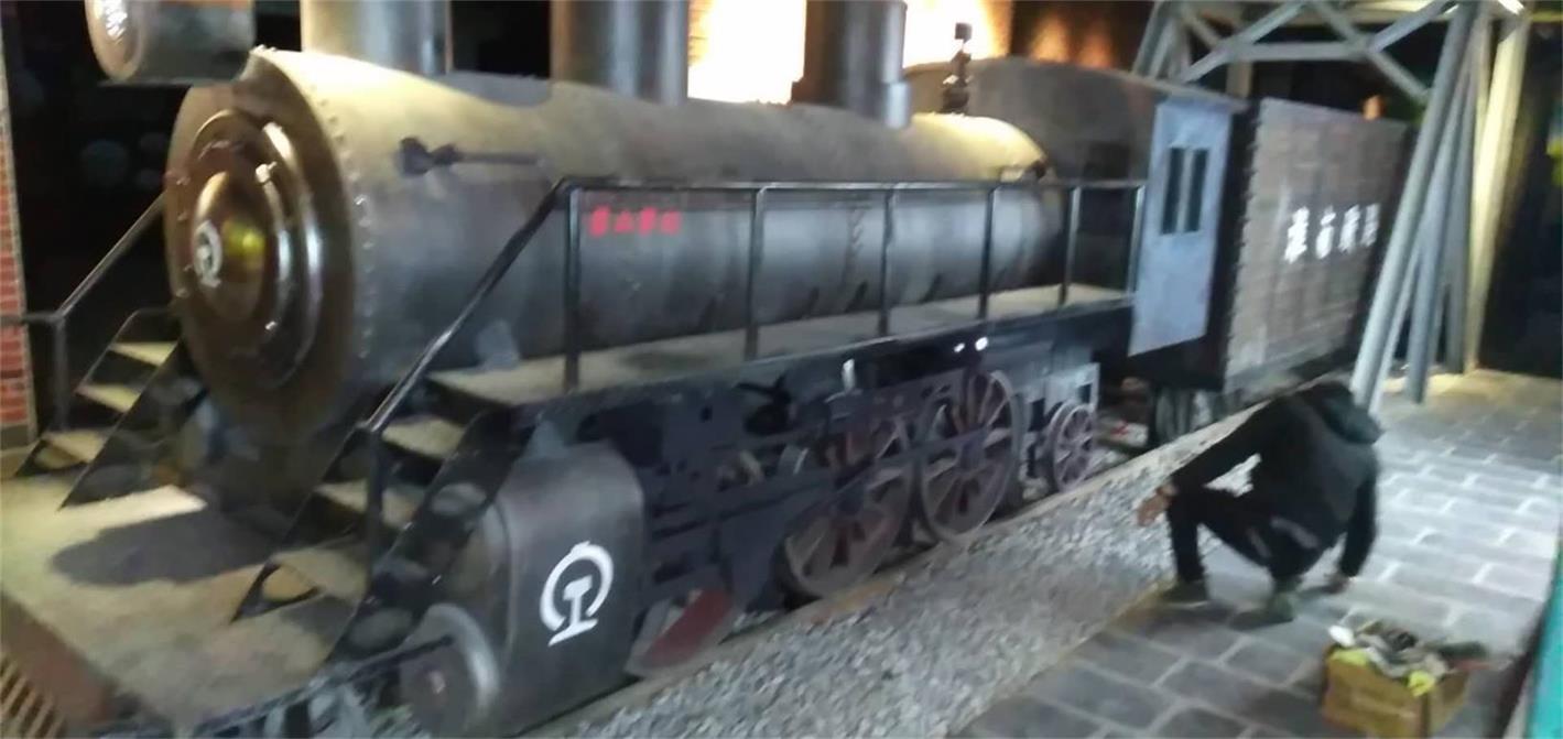 临夏县蒸汽火车模型